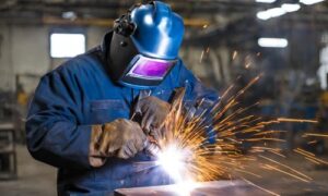 is welding a blue collar job